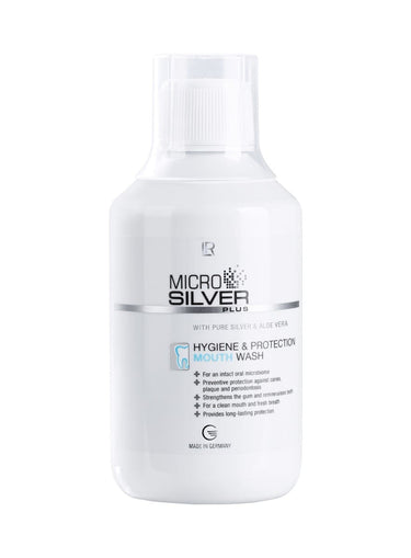 Flasche des LR MICROSILVER PLUS Mouth Wash mit Dosierkappe auf einem hellen, sauberen Badezimmer-Untergrund, präsentiert als hochwertige Hygiene-Lösung.
